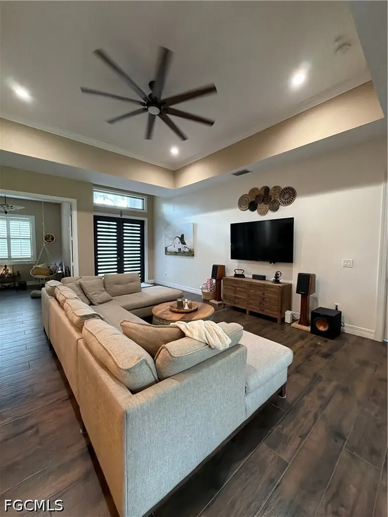 190 2nd Street SE Naples FL 34117
