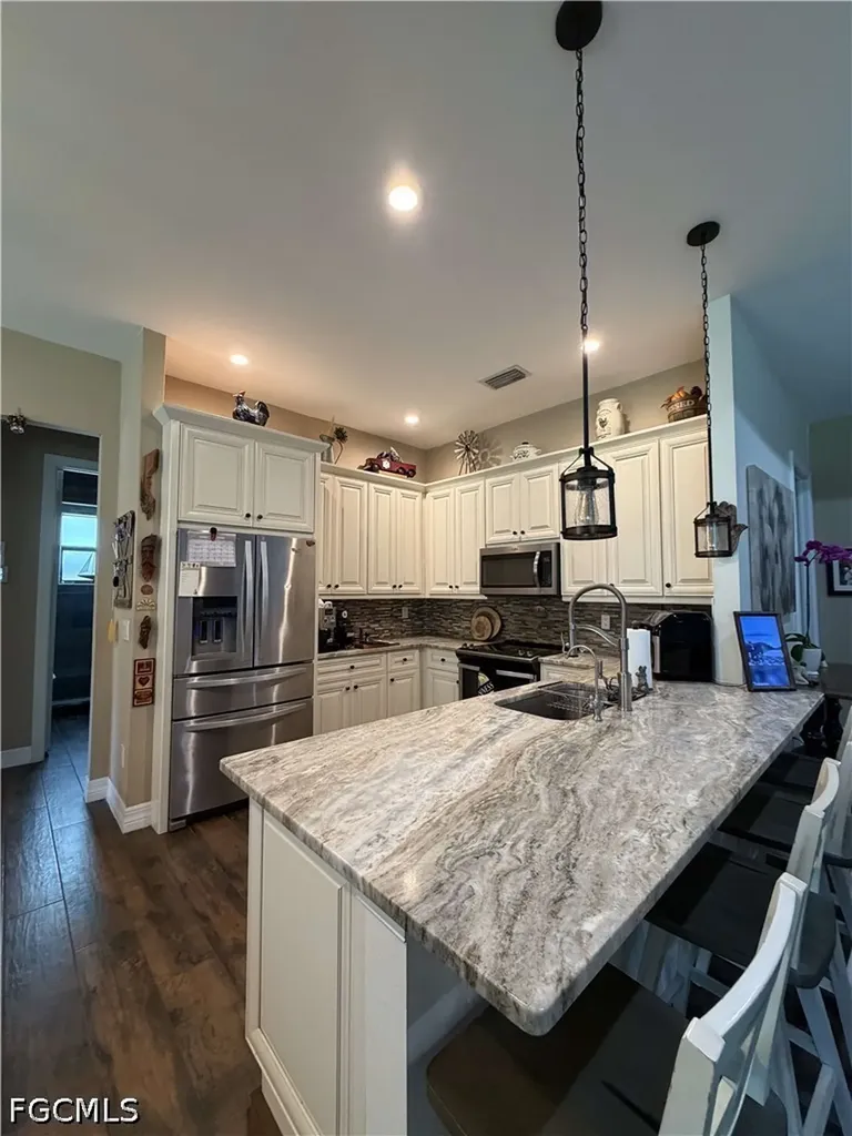 190 2nd Street SE Naples FL 34117
