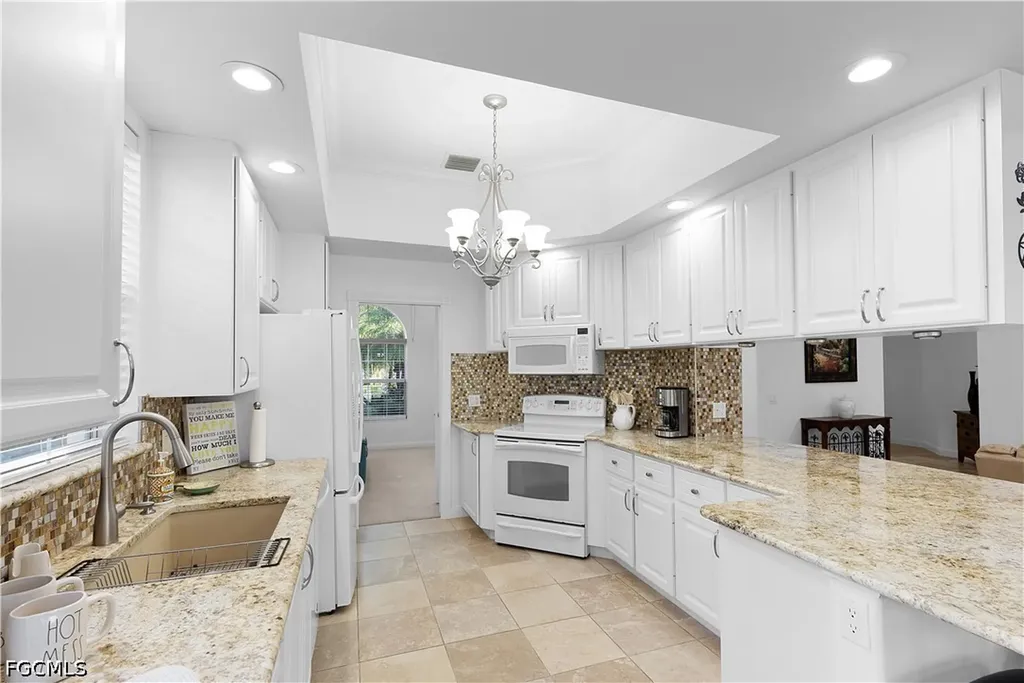 7983 Valentina Court Naples FL 34114