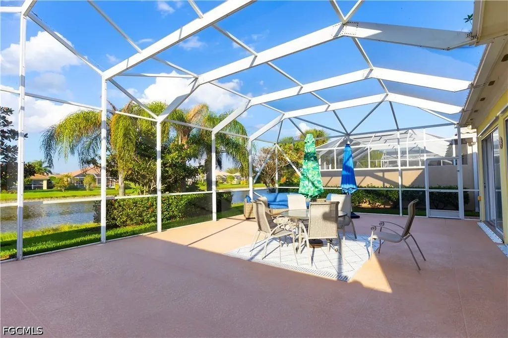 7983 Valentina Court Naples FL 34114