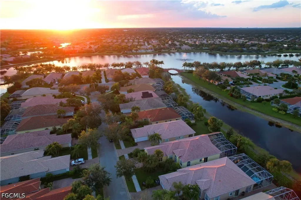 7983 Valentina Court Naples FL 34114