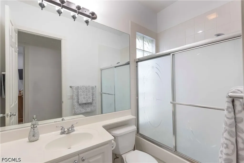 7983 Valentina Court Naples FL 34114