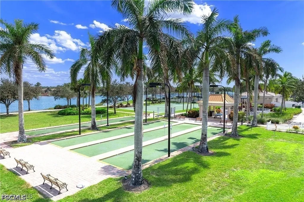7983 Valentina Court Naples FL 34114