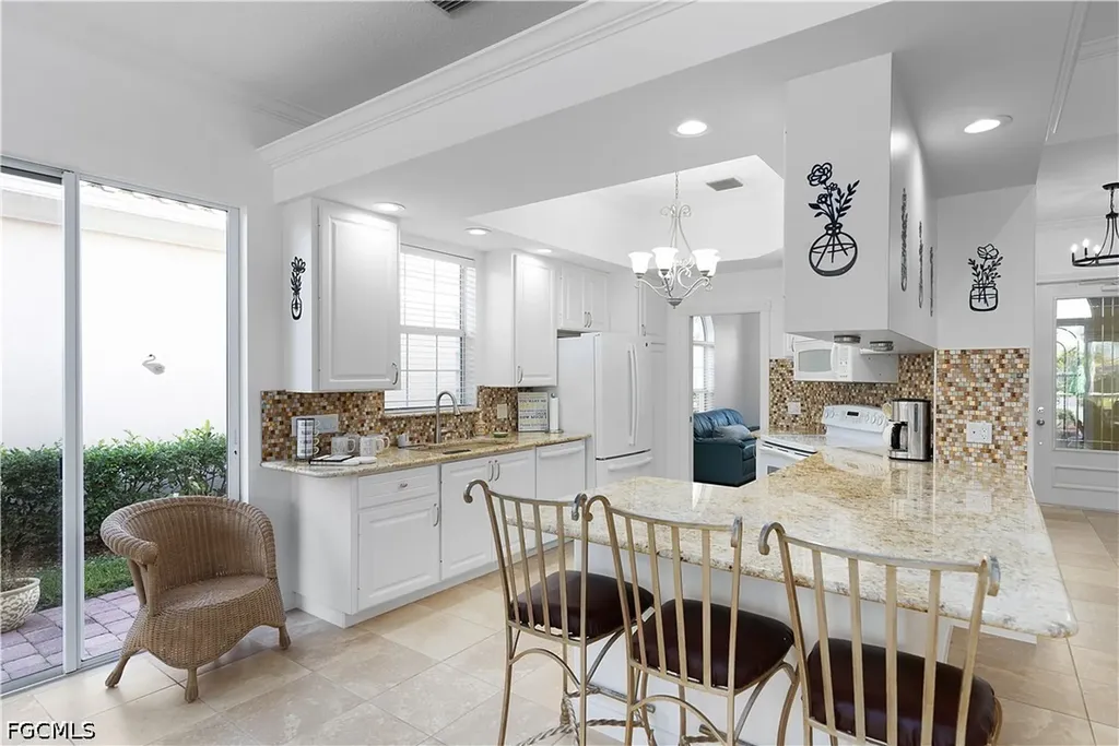 7983 Valentina Court Naples FL 34114