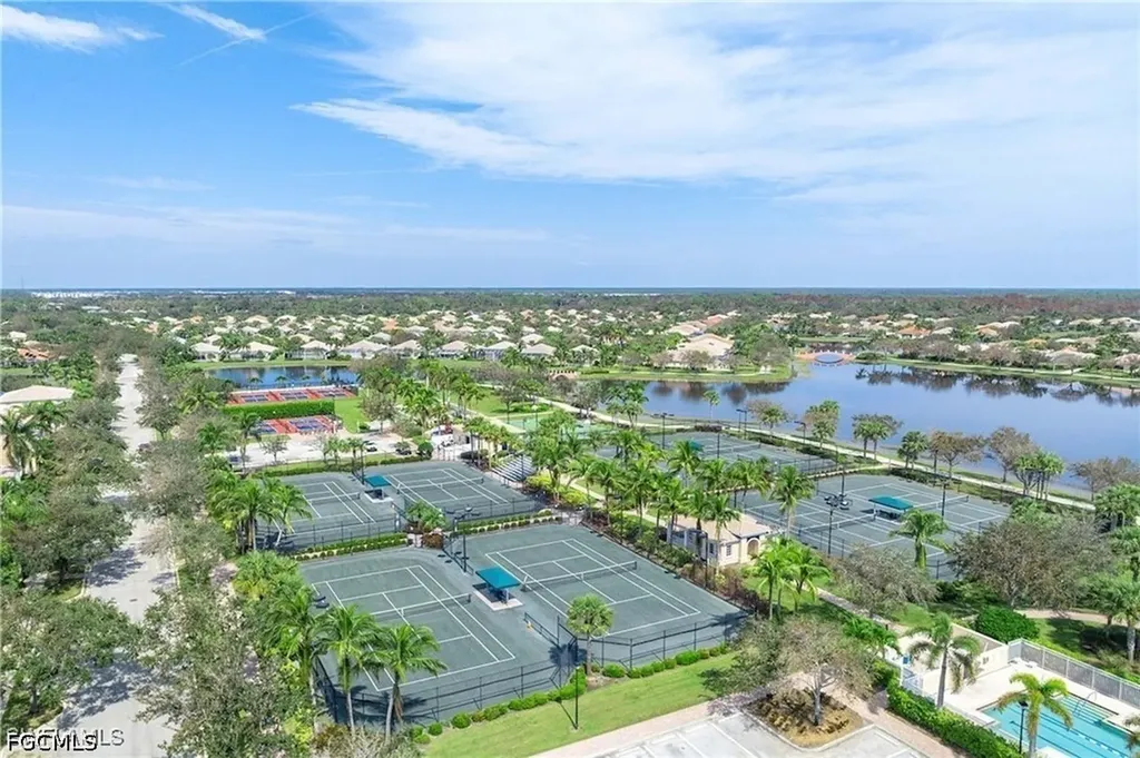7983 Valentina Court Naples FL 34114