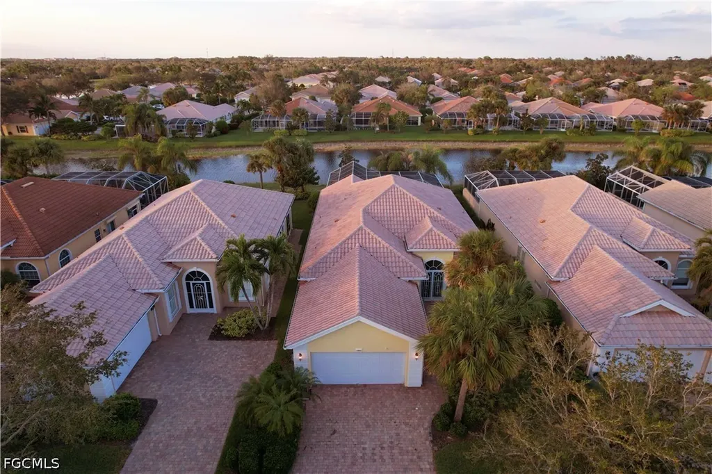 7983 Valentina Court Naples FL 34114