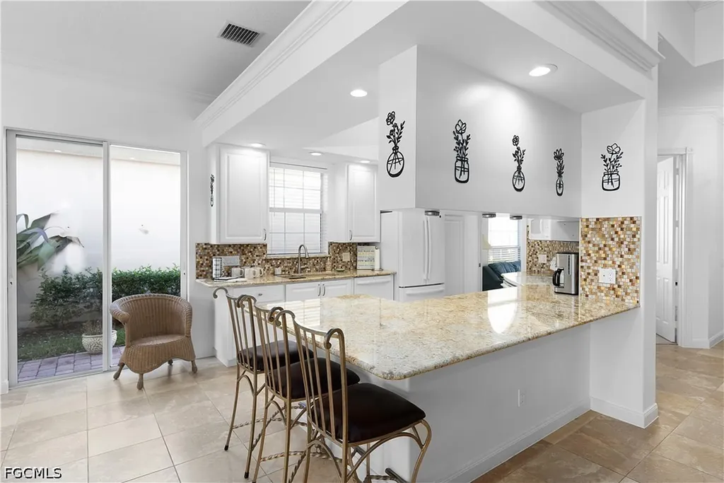7983 Valentina Court Naples FL 34114
