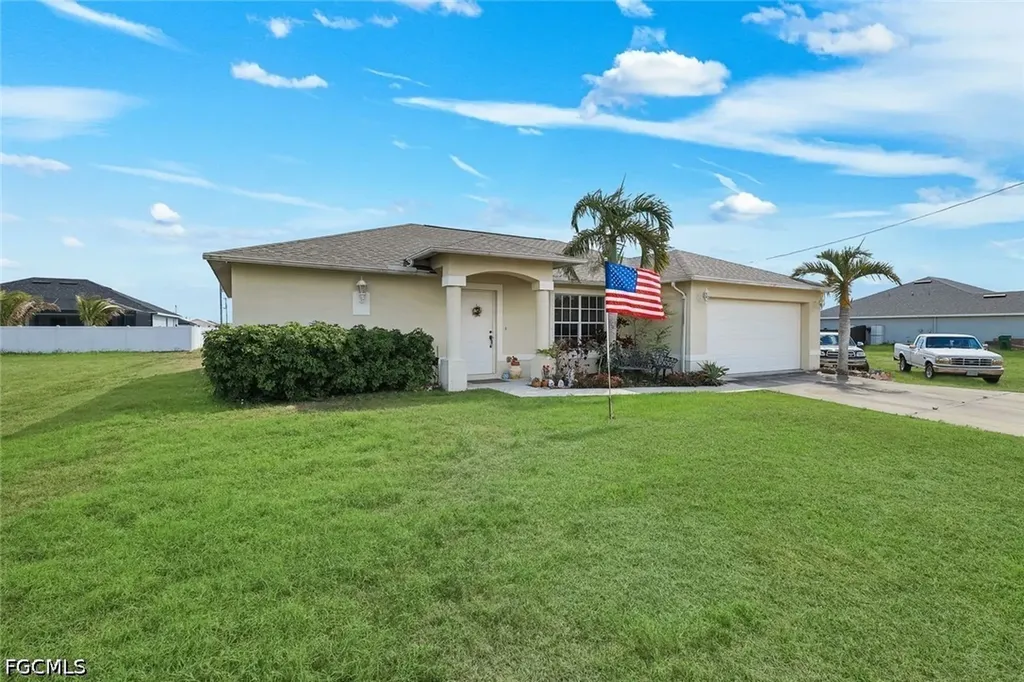 1020 Diplomat Parkway W Cape Coral FL 33993