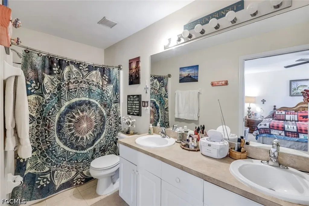 1020 Diplomat Parkway W Cape Coral FL 33993