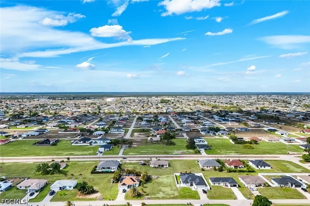 1020 Diplomat Parkway W Cape Coral FL 33993