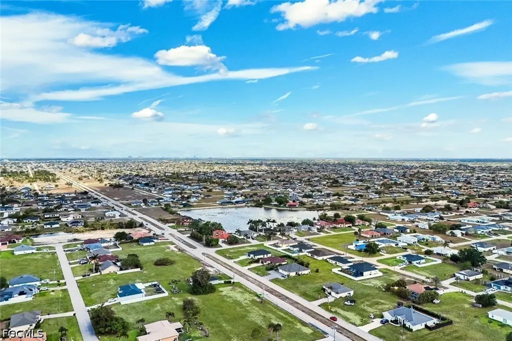 1020 Diplomat Parkway W Cape Coral FL 33993