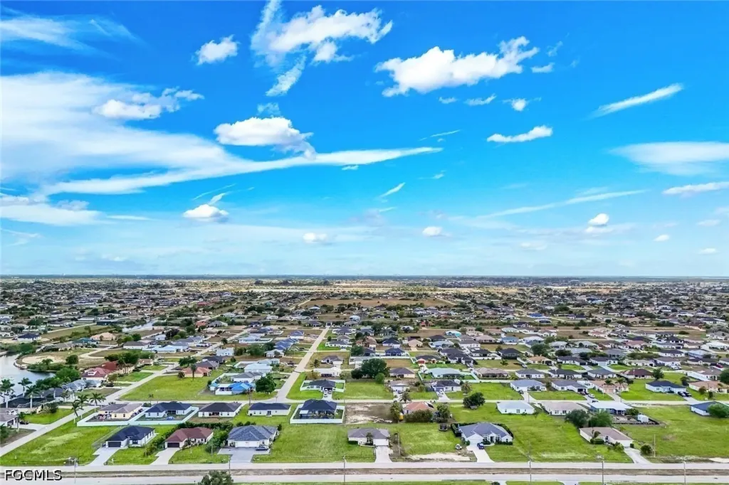 1020 Diplomat Parkway W Cape Coral FL 33993