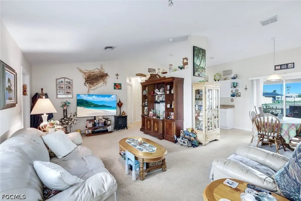 1020 Diplomat Parkway W Cape Coral FL 33993