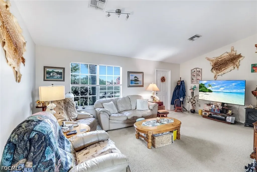 1020 Diplomat Parkway W Cape Coral FL 33993