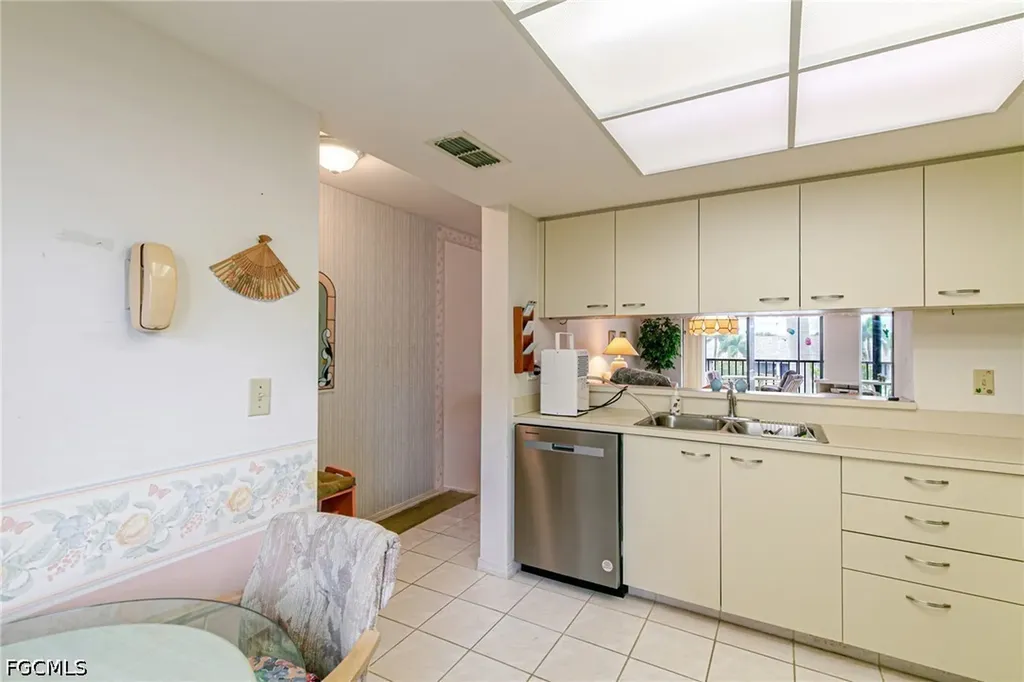 11460 Caravel Circle Fort Myers FL 33908