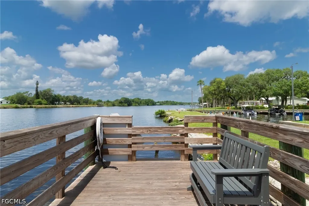 9 Dill Street Alva FL 33920