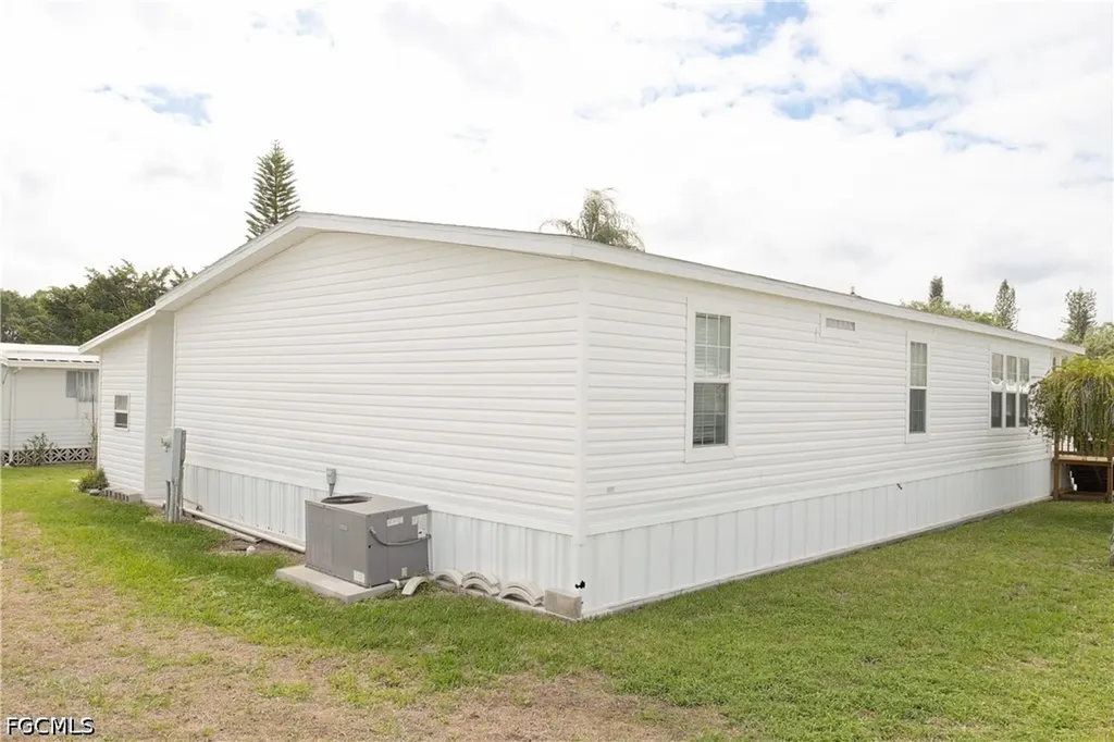 9 Dill Street Alva FL 33920
