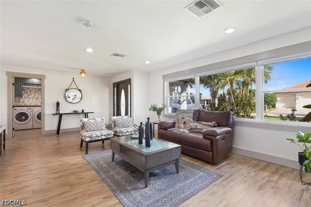2232 SE 27th Street Cape Coral FL 33904
