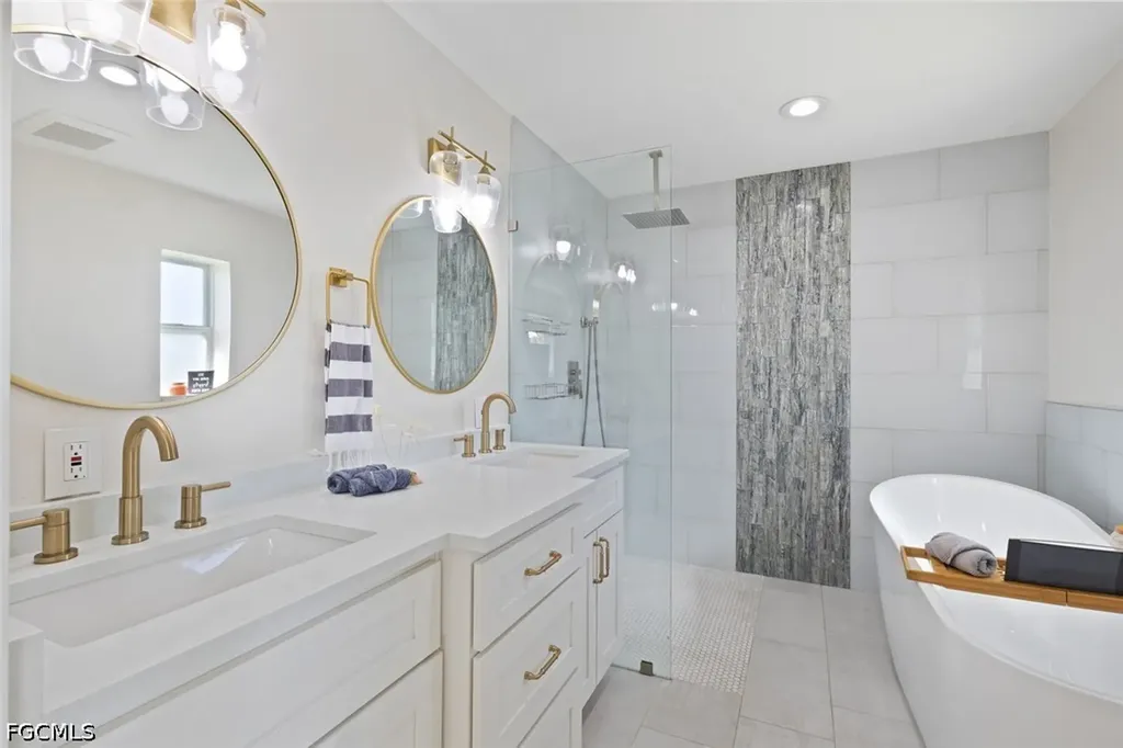 2232 SE 27th Street Cape Coral FL 33904