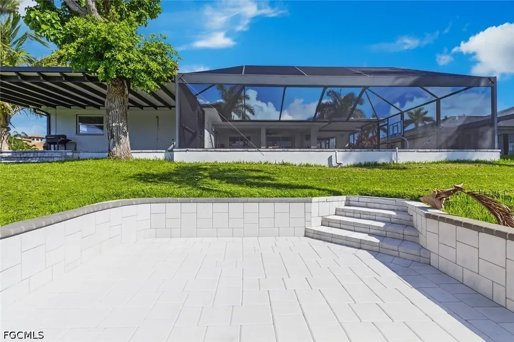 2232 SE 27th Street Cape Coral FL 33904