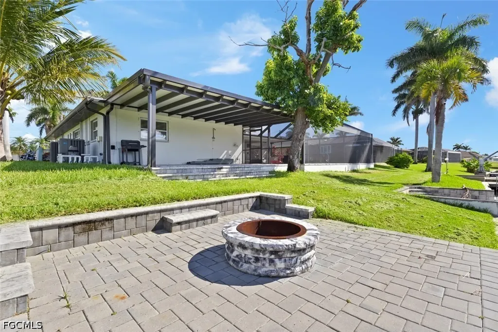 2232 SE 27th Street Cape Coral FL 33904