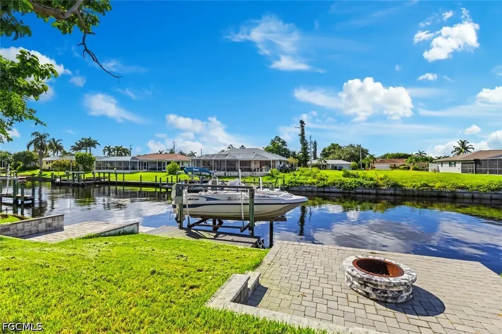 2232 SE 27th Street Cape Coral FL 33904