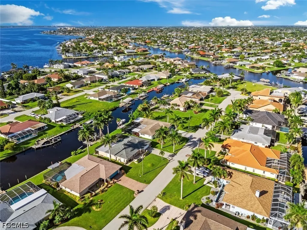 2232 SE 27th Street Cape Coral FL 33904