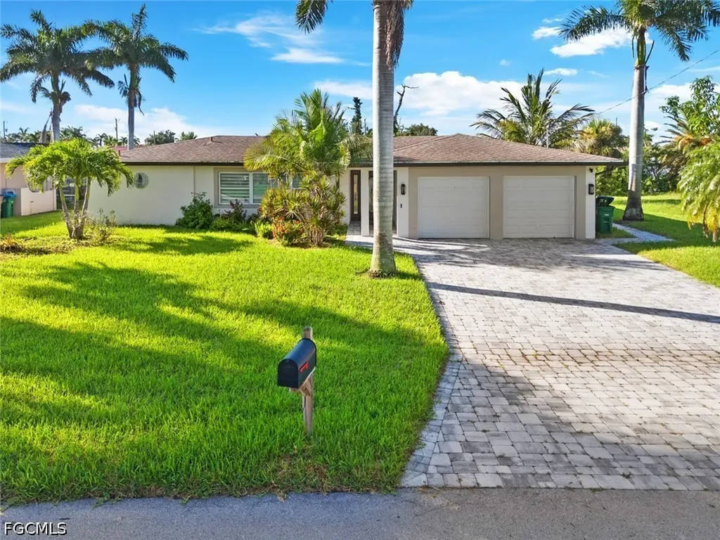 2232 SE 27th Street Cape Coral FL 33904