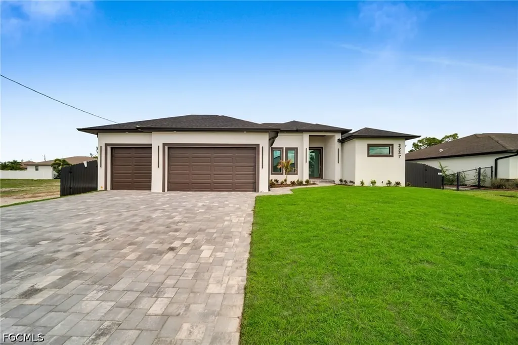 3237 NW 21st Street Cape Coral FL 33993