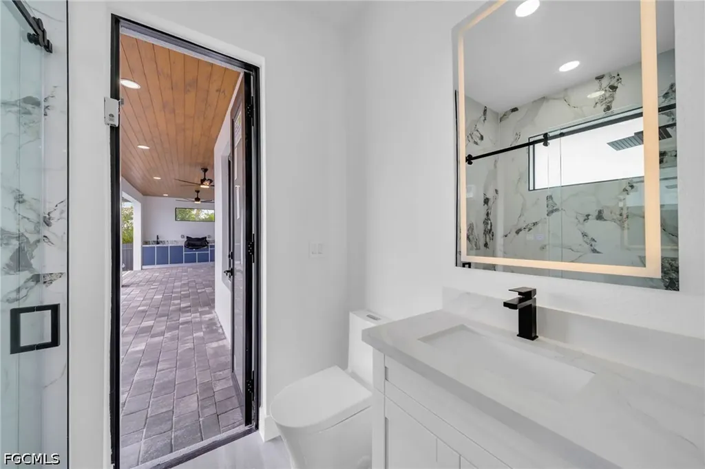 3237 NW 21st Street Cape Coral FL 33993