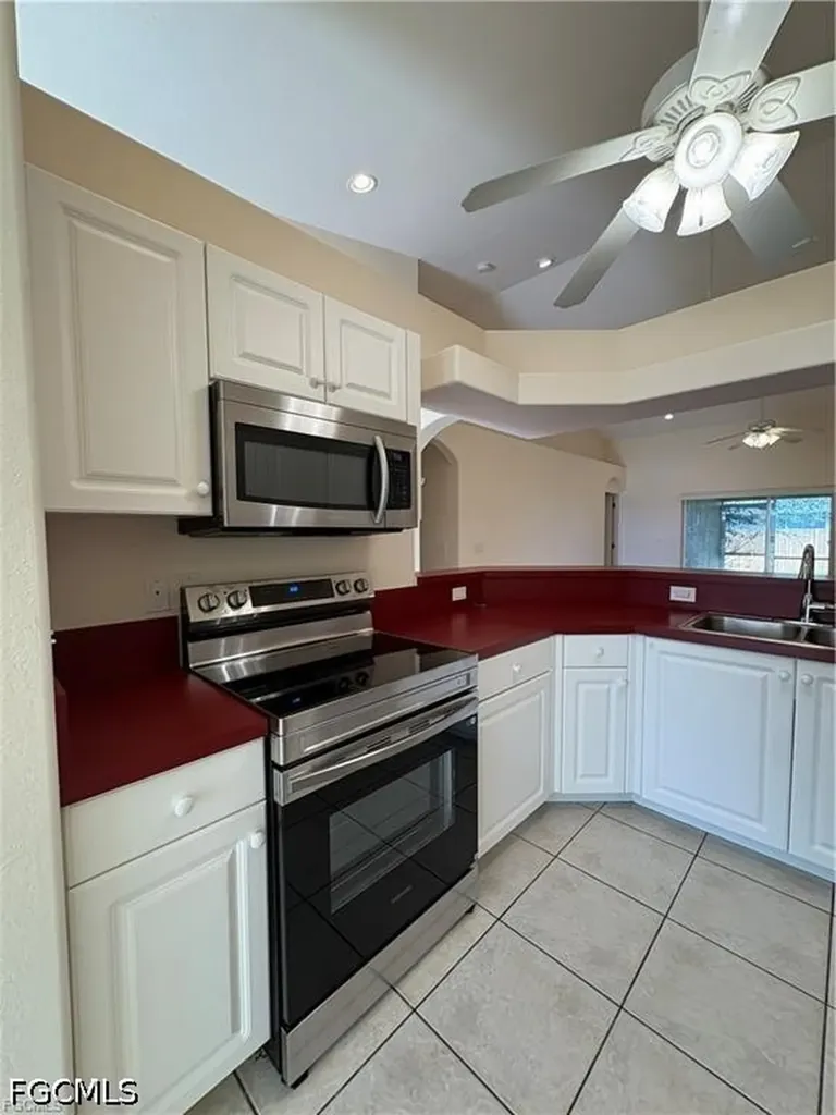 4519/4521 SW 7th Place Cape Coral FL 33914