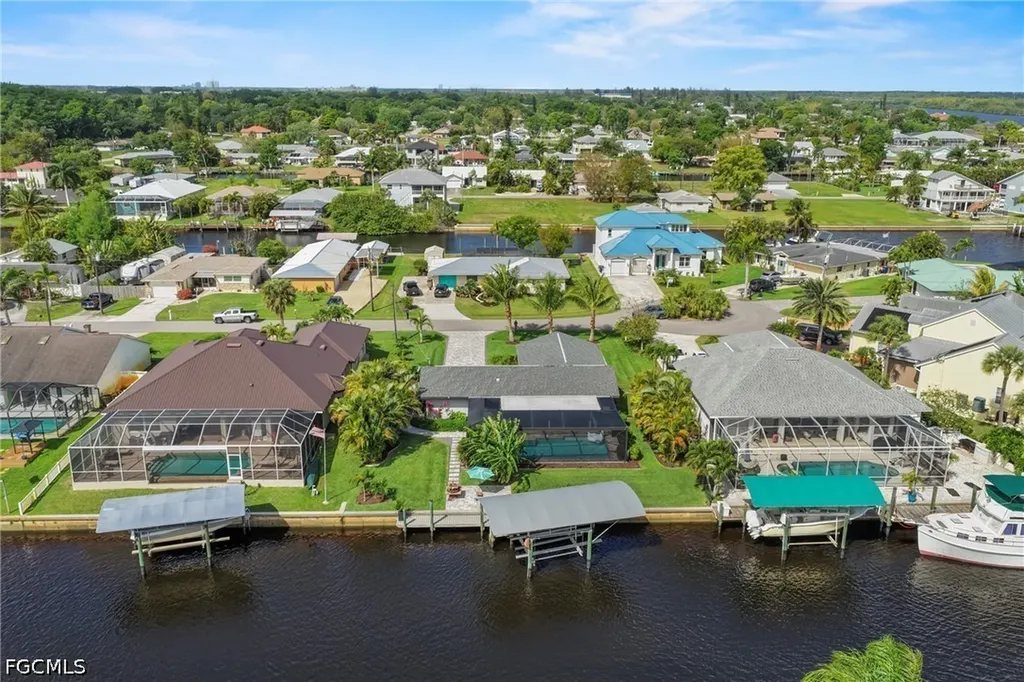 2124 Saint Croix Avenue Fort Myers FL 33905