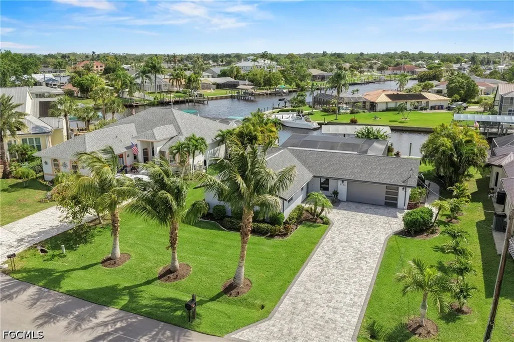 2124 Saint Croix Avenue Fort Myers FL 33905