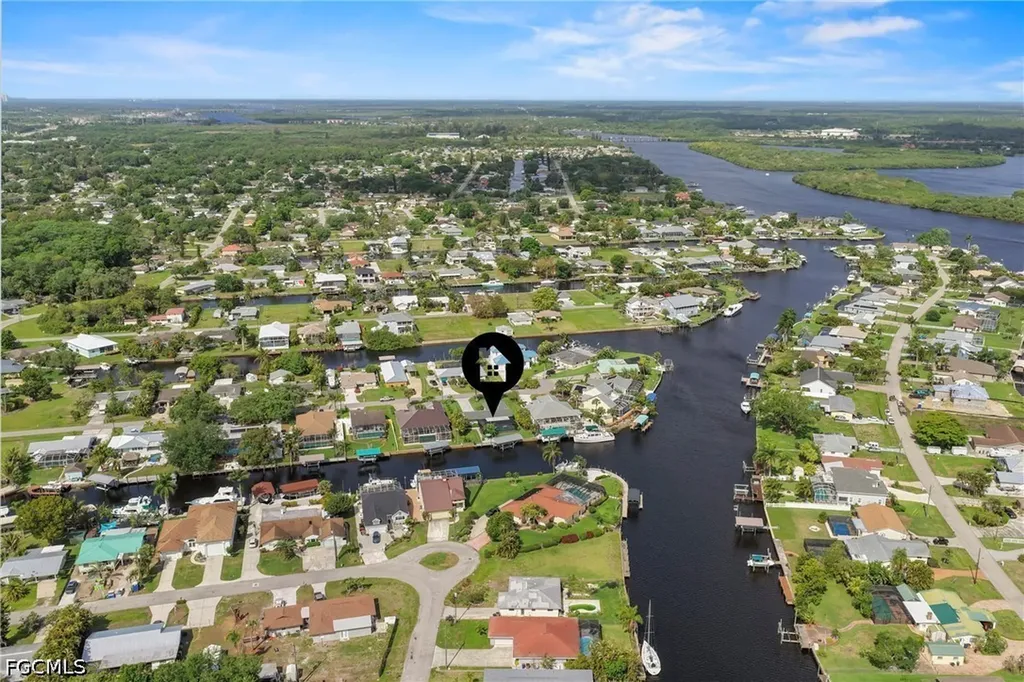 2124 Saint Croix Avenue Fort Myers FL 33905