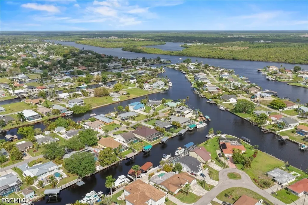 2124 Saint Croix Avenue Fort Myers FL 33905