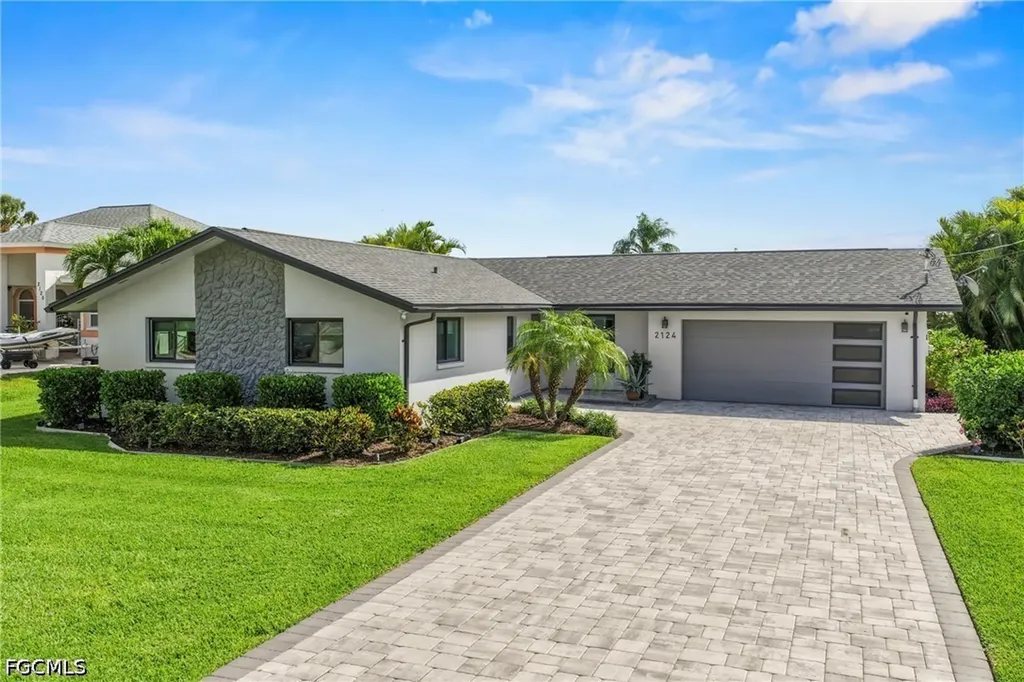 2124 Saint Croix Avenue Fort Myers FL 33905