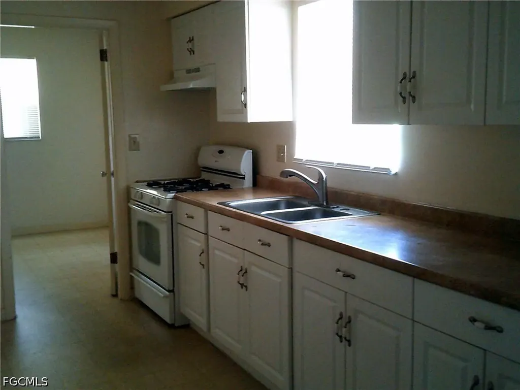 1405 Juddale Street E Lehigh Acres FL 33936