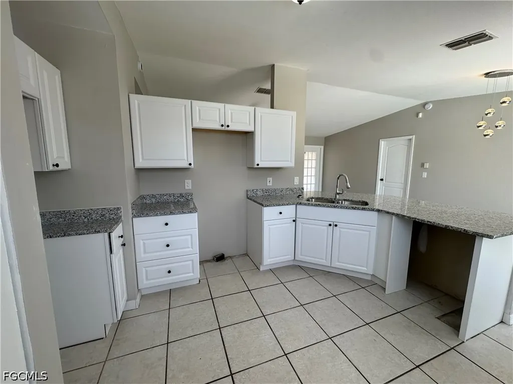 1700 NE 12th Street Cape Coral FL 33909