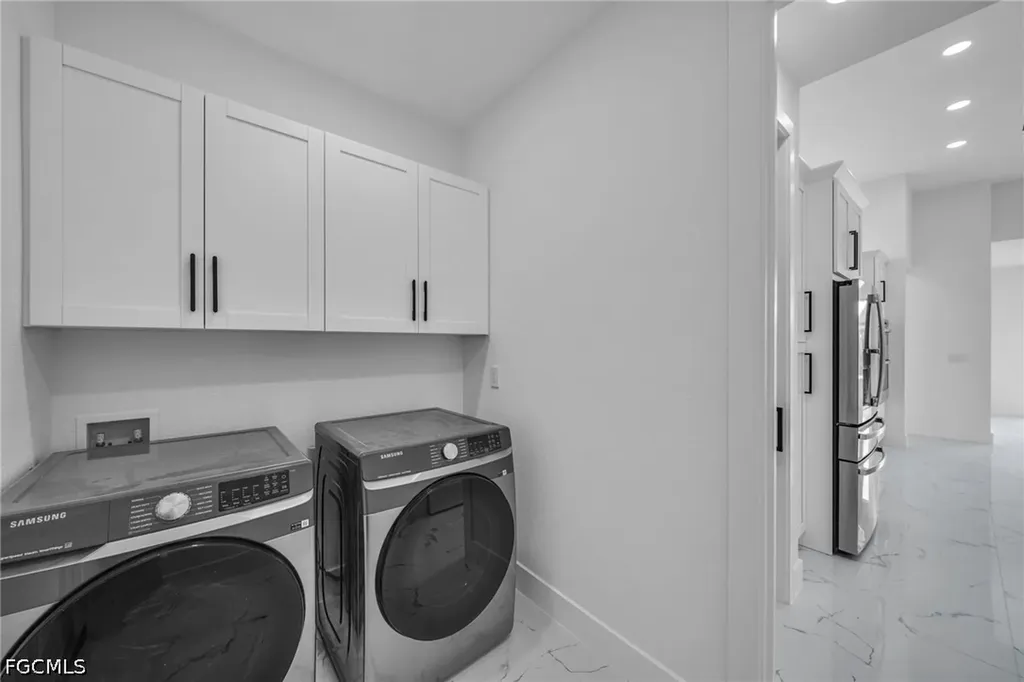 1237 NW 37th Avenue Cape Coral FL 33993
