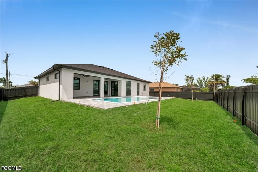 1237 NW 37th Avenue Cape Coral FL 33993