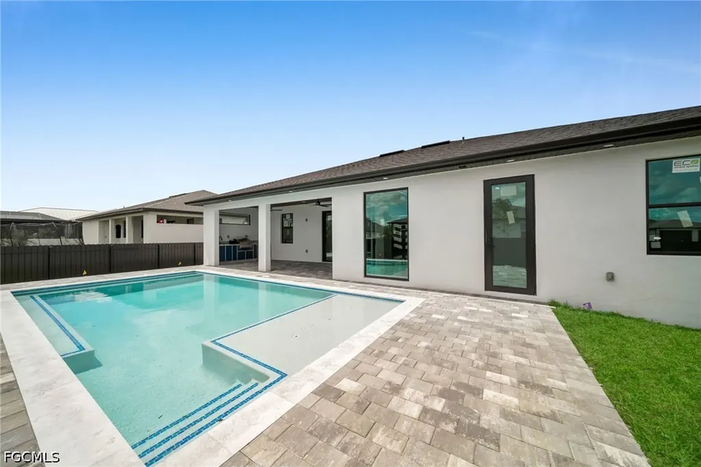 1237 NW 37th Avenue Cape Coral FL 33993