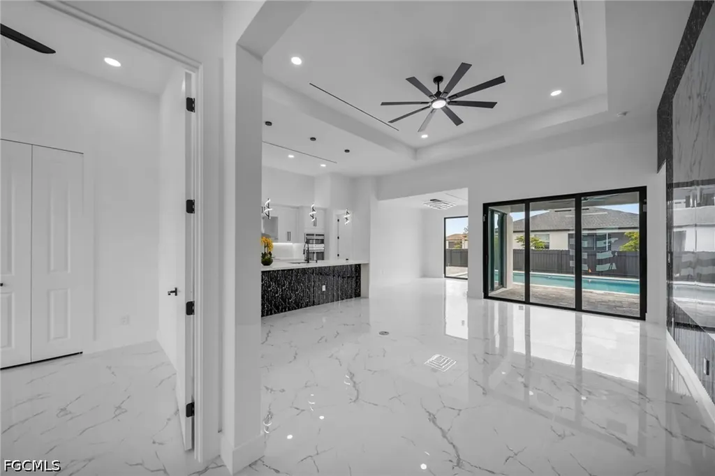 1237 NW 37th Avenue Cape Coral FL 33993