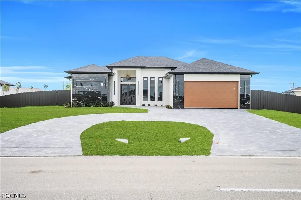 2026 Santa Barbara Boulevard N Cape Coral FL 33993