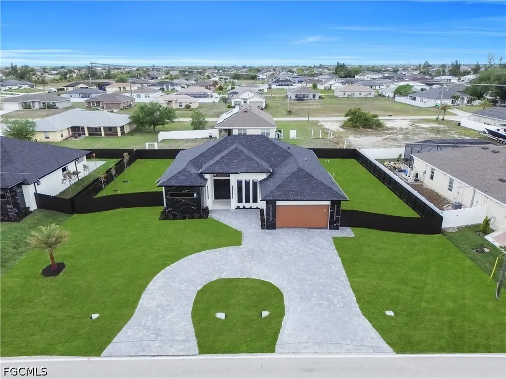 2026 Santa Barbara Boulevard N Cape Coral FL 33993