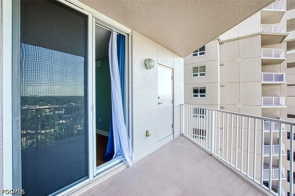 2104 W 1st Street Fort Myers FL 33901
