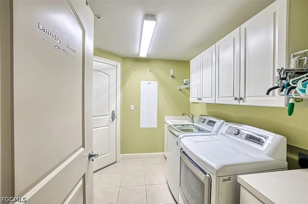 2104 W 1st Street Fort Myers FL 33901