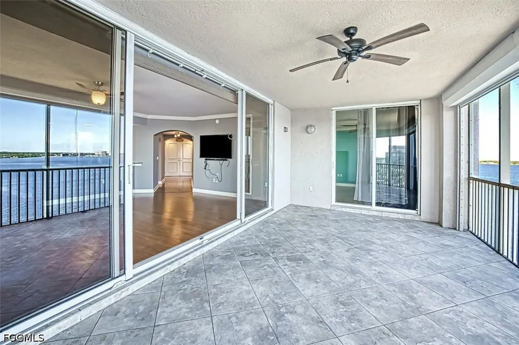 2104 W 1st Street Fort Myers FL 33901