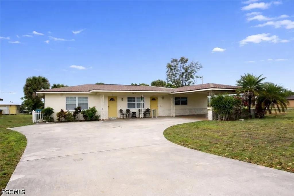 156 SW 47th Terrace Cape Coral FL 33914