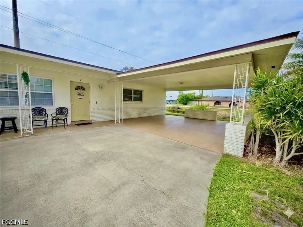 156 SW 47th Terrace Cape Coral FL 33914
