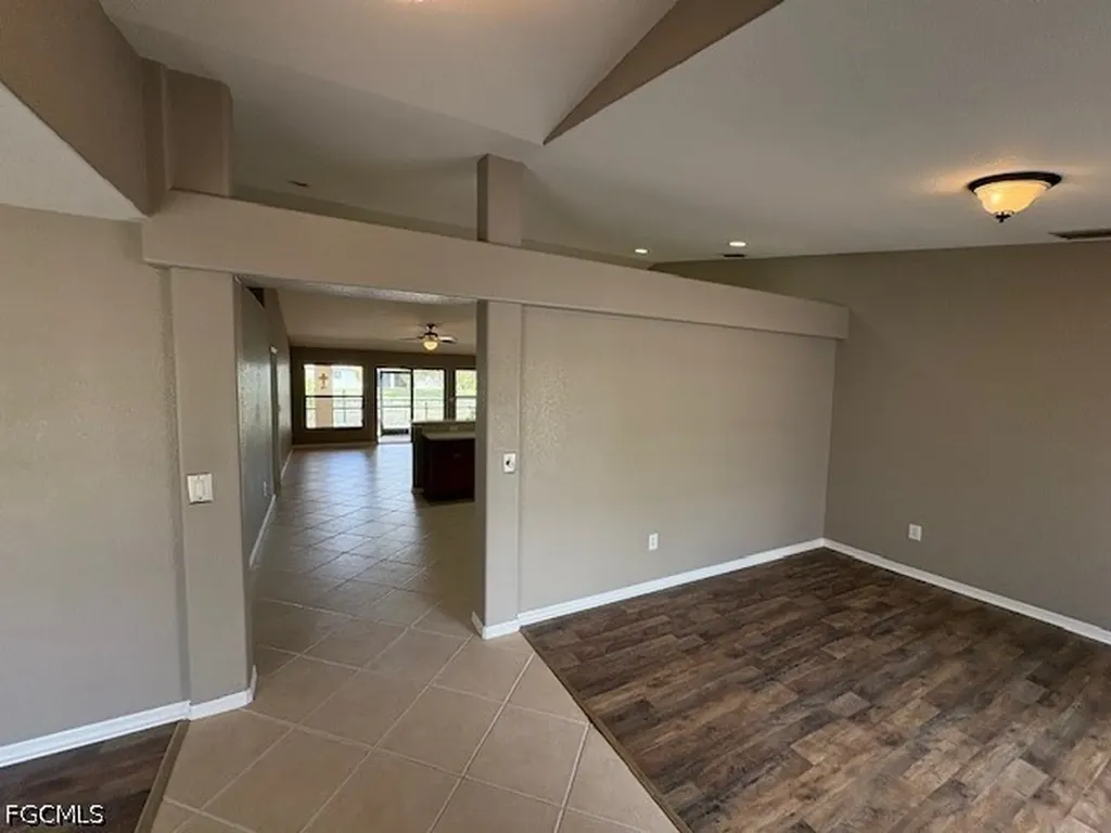 307 SE 1st Place Cape Coral FL 33990
